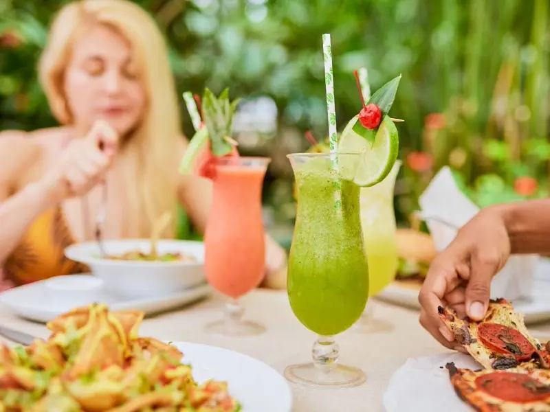 Almuerzo y cena gourmet a la carta
